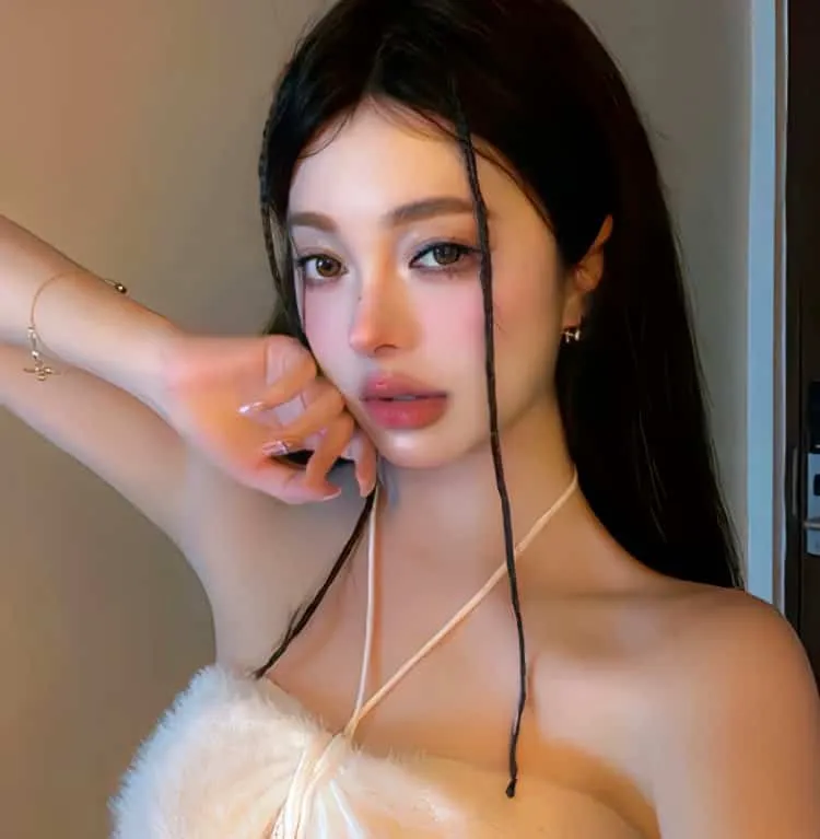 是枝裕和早期神作《幻之光》江角真纪子：丈夫为何突然卧轨自杀？妻子在绝美海景中的自我疗愈