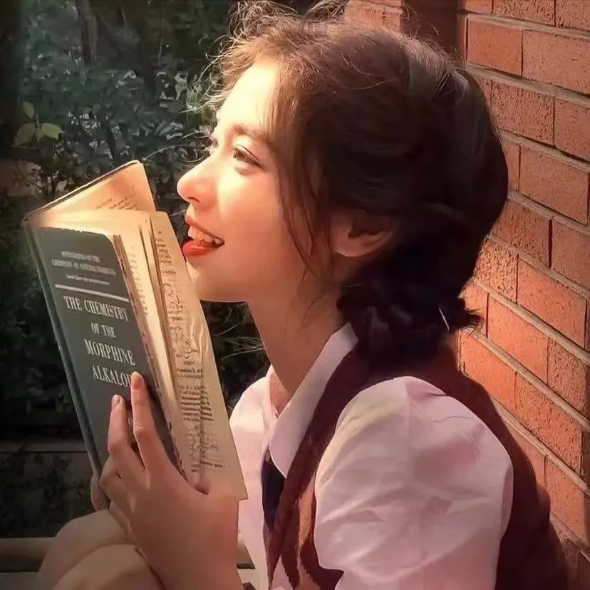 【恶女大女主】《黑色皮革手册》武井咲/米仓凉子版：银行女职员利用高官黑料逆袭成银座妈妈桑