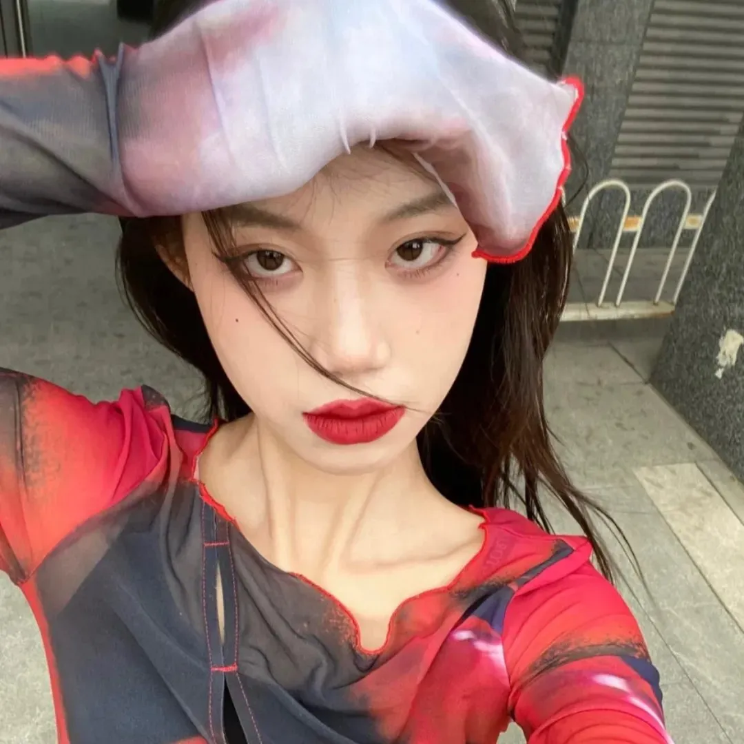 科幻动作爽片《魔女2》1080P超清在线：更强的变异人少女出逃，超能力打斗特效全面升级